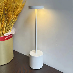 Luminária de Mesa Sem Fio Refisher — luz acesa
