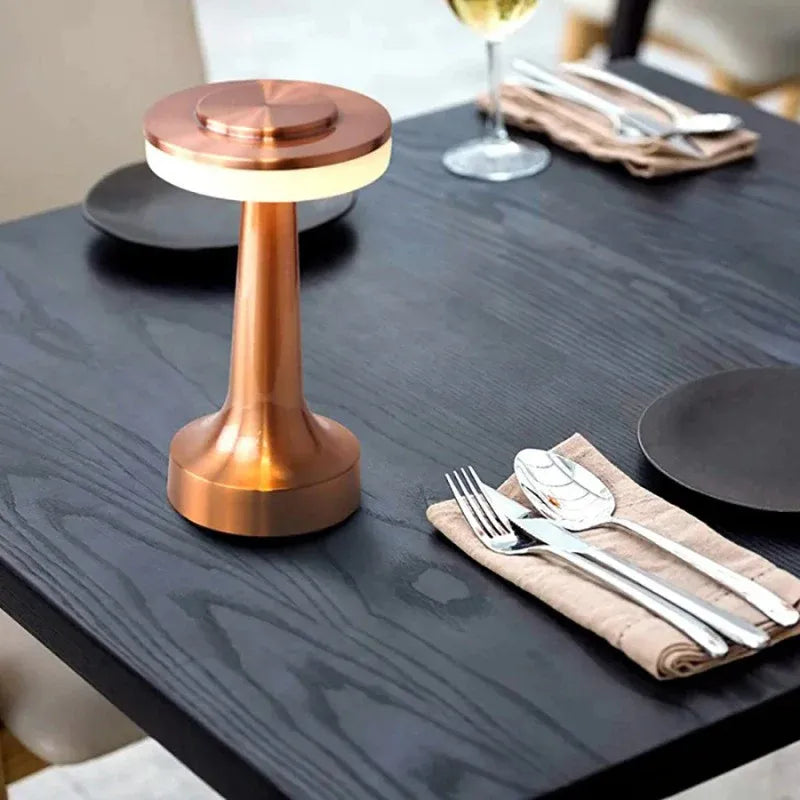 Luminária de Mesa Sem Fio Torre Recarregável Refisher — detalhe do acabamento